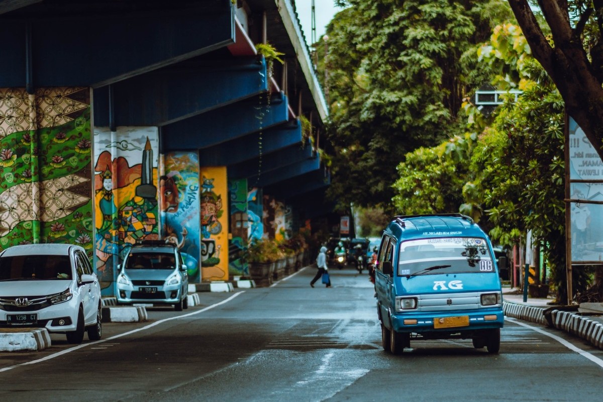 Jalan-Jalan Kuliner di Malang Raya, 4 Tempat Kuliner Hits dan Instagramable untuk Kencan Romantis atau Hangout Bareng Teman!